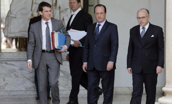 Manuel Valls, François Hollande et Bernard Cazeneuve © REUTERS/Philippe Wojazer Manuel Valls, François Hollande et Bernard Cazeneuve © REUTERS/Philippe Wojazer